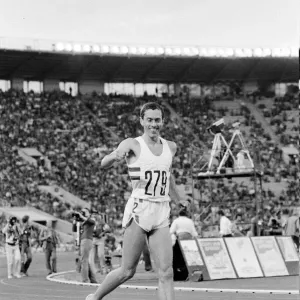 Middle distance runner Steve Ovett celebrates after winning a gold medal in the Men