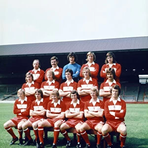 Middlesbrough FC team photograph. Back row L-R: N. Stiles, J. Craggs, J. Platt, W