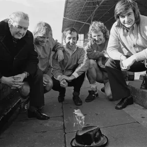 Middlesbrough Football players burn Teesside Evening Gazette Sports reporter Cliff