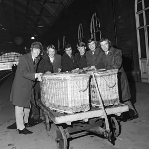 Middlesbrough footballers leave for Manchester. 1971 Middlesbrough footballers leave for Manchester. 1971