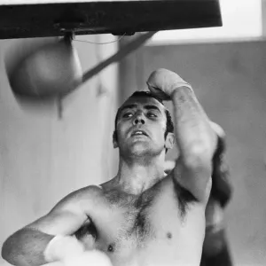 Alan Minter Middleweight Training Print 1980
