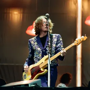 Mike Mills. R. E. M. in concert at the Galpharm Stadium. 25th July 1995 Mike Mills. R. E. M. in concert at the Galpharm Stadium. 25th July 1995