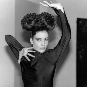 Model Melanie with her new hair style. October 1989 P006549 Model Melanie with her new hair style. October 1989 P006549
