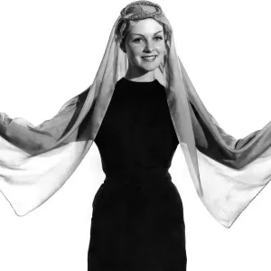 Model Roma Reeves seen here wearing a headscarf. December 1959 P006968