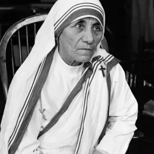 Mother Teresa pictured in London to plea for aid for the children of India who need