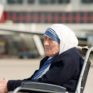 Mother Teresa at Speke Airport Print, 17th June 1996 Mother Teresa at Speke Airport Print, 17th June 1996