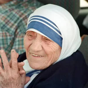 Mother Teresa at Speke Airport, Liverpool, Merseyside. 17th June 1996 Mother Teresa at Speke Airport, Liverpool, Merseyside. 17th June 1996