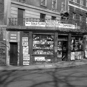 Mother Wells tuck shop, College Place, 1934