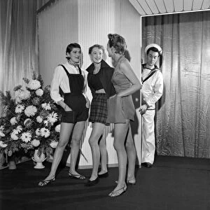 Moygashel Fashion Show At The Dorchester. November 1952 C5636