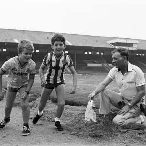 Mr Peter Yull starts his son Christopher (centre) and Matthew Holroyde on a fundraising Mr Peter Yull starts his son Christopher (centre) and Matthew Holroyde on a fundraising