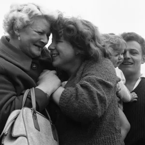 Mrs Doris Grant (left) seen here being reunited with here daughter Shelia Corpse Mrs Doris Grant (left) seen here being reunited with here daughter Shelia Corpse