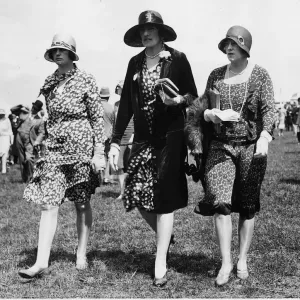 Mrs Lambton (centre) wife of the racehorse trainer 1920 Mrs Lambton (centre) wife of the racehorse trainer 1920