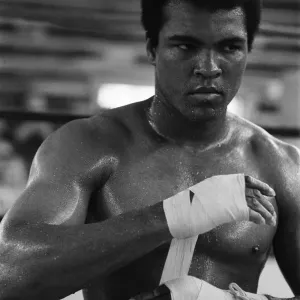 Muhammad Ali (Cassius Clay) training at his Pennsylvanian mountain retreat for his fight Muhammad Ali (Cassius Clay) training at his Pennsylvanian mountain retreat for his fight
