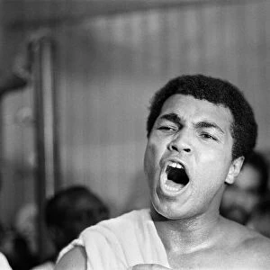 Muhammad Ali in Gleasons Gym ahead of his third fight with Ken Norton