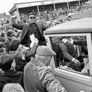 Muhammad Ali at Nuneaton. The boxing legend brought his own kind of magic to thrill Muhammad Ali at Nuneaton. The boxing legend brought his own kind of magic to thrill