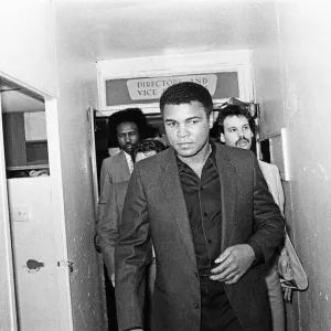 Muhammad Ali at Nuneaton. The boxing legend brought his own kind of magic to thrill Muhammad Ali at Nuneaton. The boxing legend brought his own kind of magic to thrill