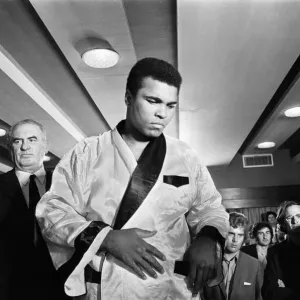 Muhammad Ali at Press Conference 1972 Print