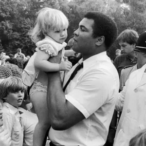 Muhammad Ali visits retired boxer Jack Bodell at his Fish and Chip Shop in Coventry