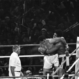 Muhammad Alis second match with Leon Spinks, at the Louisiana Superdome on September Muhammad Alis second match with Leon Spinks, at the Louisiana Superdome on September