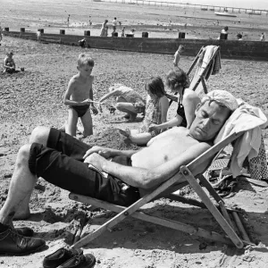 Southend Beach Scene Print, 30th July 1963