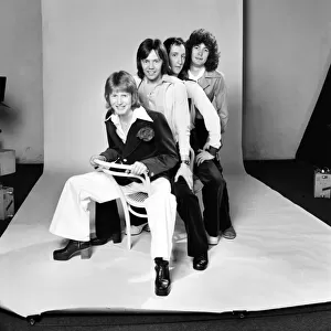 Music: "Pilot"the group at top of the charts. January 1975 75-00600-004