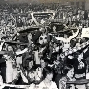 Musik - Pop - Bay City Rollers Die Fans der Bay City Roller jubeln ihre Helden an Musik - Pop - Bay City Rollers Die Fans der Bay City Roller jubeln ihre Helden an