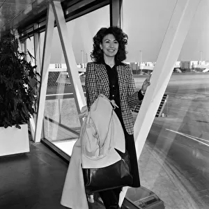 Nanette Newman leaving Heathrow Airport for Paris. 4th March 1980