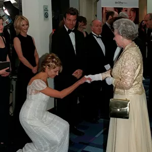 Natasha Richardson Actress November 98 Meeting the Queen at the premiere in