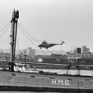 National Union of Seamen (Mersey Area) mass meeting held at Liverpool Pierhead near