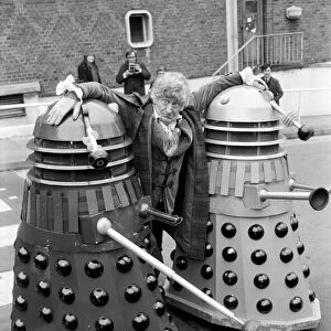 nDr. Whoi John Pertwee: Jon Pertwee returns as Dr. Who when a new series of adventures