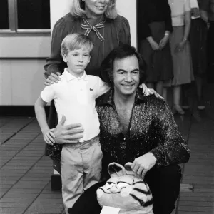 Neil Diamond Print: Family Moment at Birmingham Concert Neil Diamond Print: Family Moment at Birmingham Concert