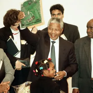 Nelson Mandela at the Hansdworth Leisure Centre in Handsworth, Birmingham Nelson Mandela at the Hansdworth Leisure Centre in Handsworth, Birmingham