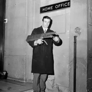 New anti riot gun January 1969 1960s Mobuster Weapon, Home Office New anti riot gun January 1969 1960s Mobuster Weapon, Home Office
