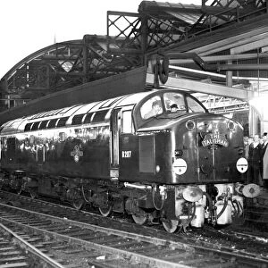 A new diesel locomotive pulls the Talisman into Newcastle on 25th August 1958