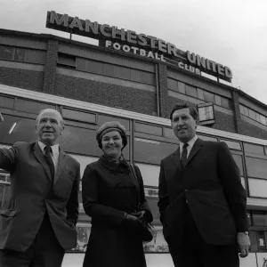 New Manchester United manager Frank O farrell outside Old Trafford with Matt Busby New Manchester United manager Frank O farrell outside Old Trafford with Matt Busby
