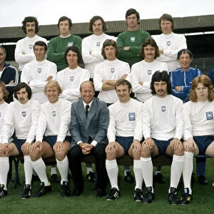 New Preston North End manager Bobby Charlton with his team at the club