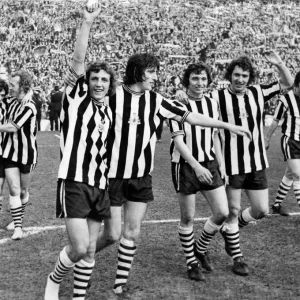 Newcastle 2-0 Burnley, FA Cup semi final match at Hillsborough, Saturday 30th March 1974