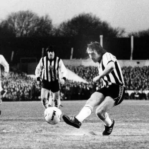 Newcastle 3 -1 Sunderland English League Division 2 match held at St James Park