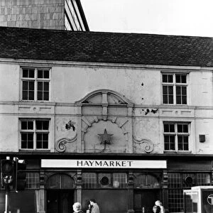 Newcastle public houses (pubs / pub) - The Haymarket. 21st January, 1987