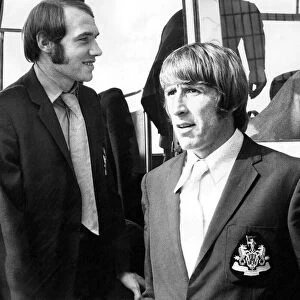 Newcastle United players Bryan Pop Robson and Wyn Davies after they arrive back