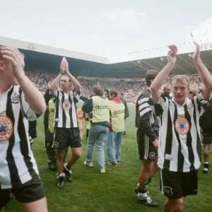 Newcastle United v Nottingham Forest, final score 5-0 to Newcastle United. Premier League