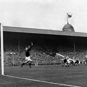 Newcastle v Blackpool... F.A. Cup final 1951. Five minutes later
