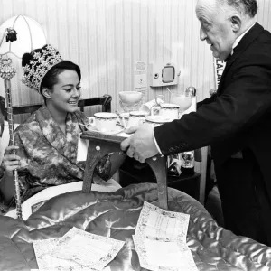 Miss Monde 1964, Ann Sidney du Royaume-Uni a été couronnée.