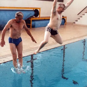 La piscine de natation récemment rénovée, Billingham Forum. 18 septembre 1991. La piscine de natation récemment rénovée, Billingham Forum. 18 septembre 1991.