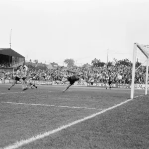Newport 0-2 Reading, Division Three league match at Rodney Parade Newport 0-2 Reading, Division Three league match at Rodney Parade