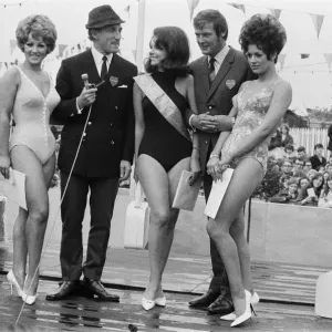 The News of the World Star Gala Print, 10th May 1969 The News of the World Star Gala Print, 10th May 1969