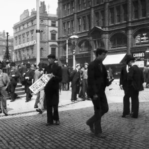 A Bank Street Newsprint Print, Manchester 1905 (00637) A Bank Street Newsprint Print, Manchester 1905 (00637)