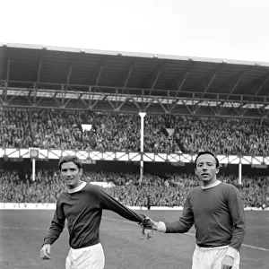 Nobby Stiles in action during the match between Manchester United and Everton