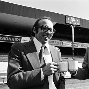 Nobby Stiles signs for Preston North End F. C. he is pictured with manager Bobby Charlton