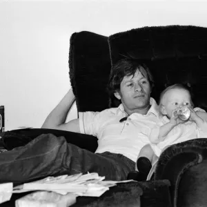 Alex Higgins at Home in Cheadle, Manchester Print